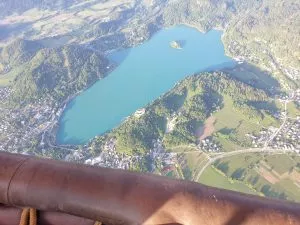 Vista aerea del lago di Bled