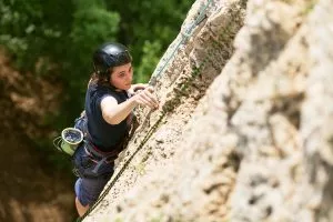 Haasta rajasi kalliokiipeilyn avulla