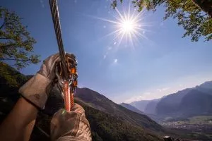 Ziplining in de bergen